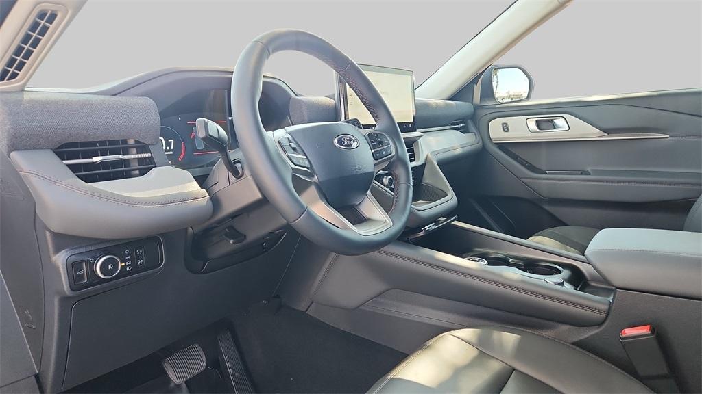 new 2025 Ford Explorer car, priced at $42,704