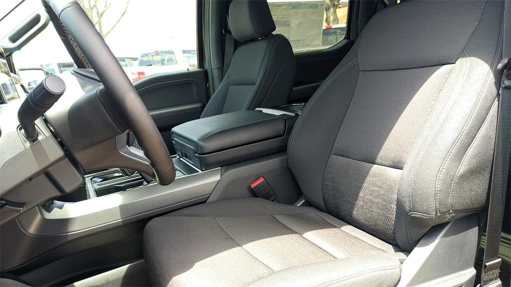 new 2025 Ford F-150 car, priced at $53,701