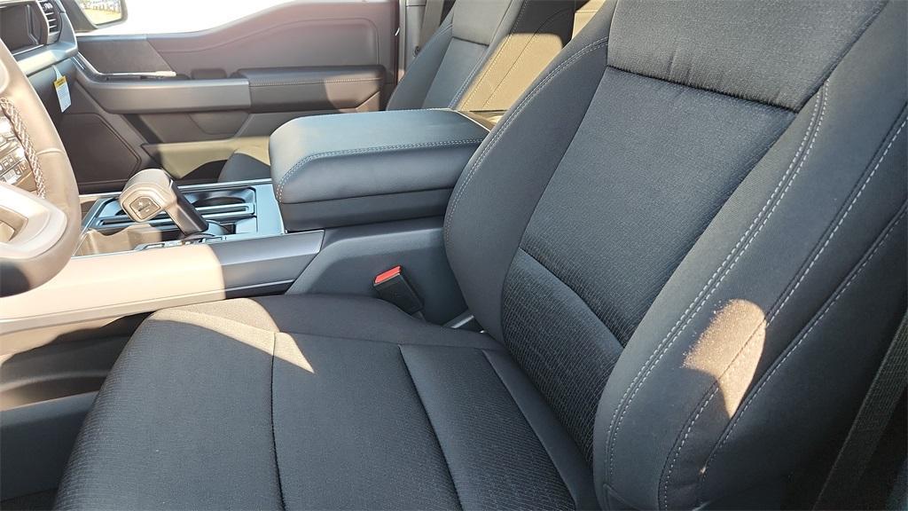 new 2025 Ford F-150 car, priced at $46,884
