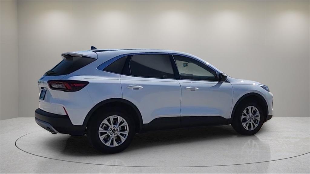 new 2025 Ford Escape car, priced at $26,827