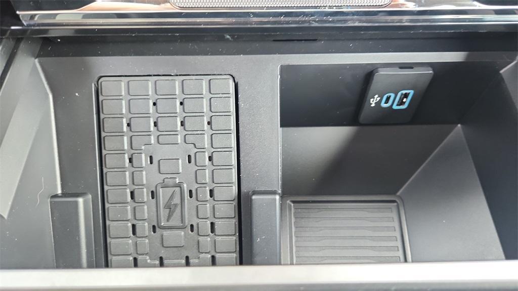 new 2025 Ford F-350 car, priced at $88,682