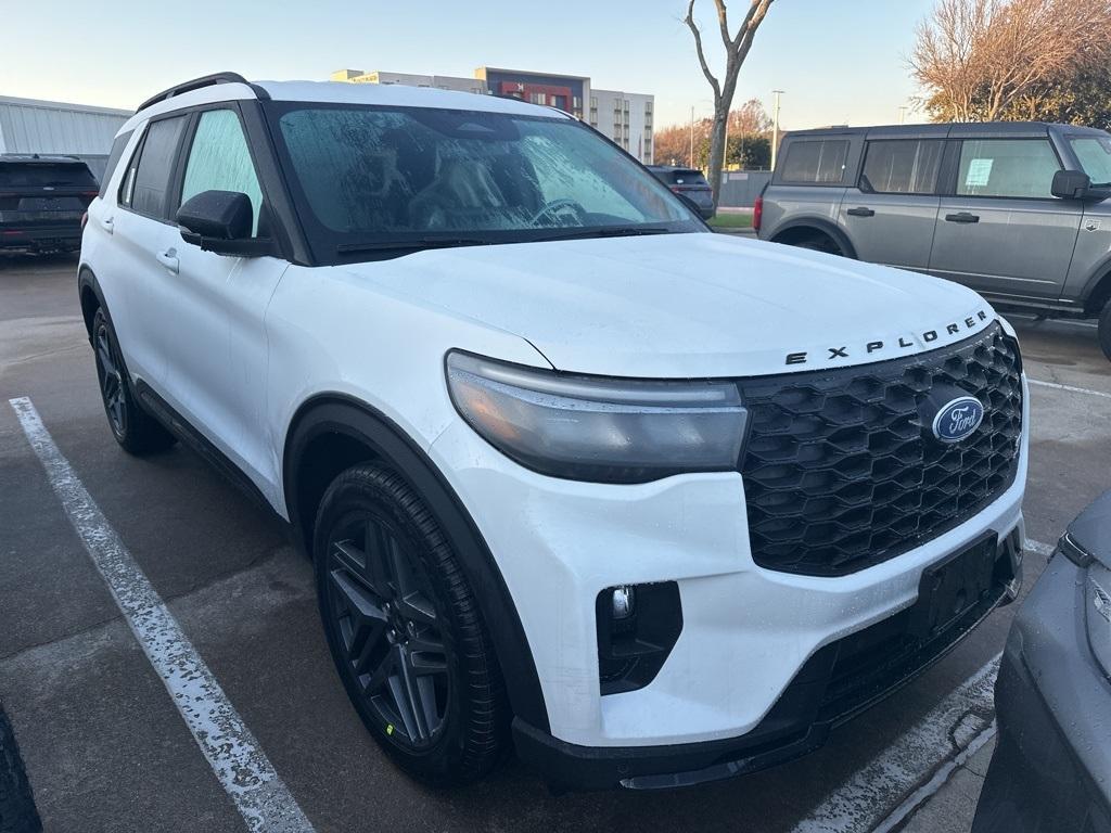 new 2025 Ford Explorer car, priced at $51,285