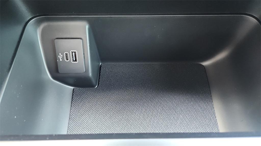 new 2025 Ford F-150 car, priced at $43,264