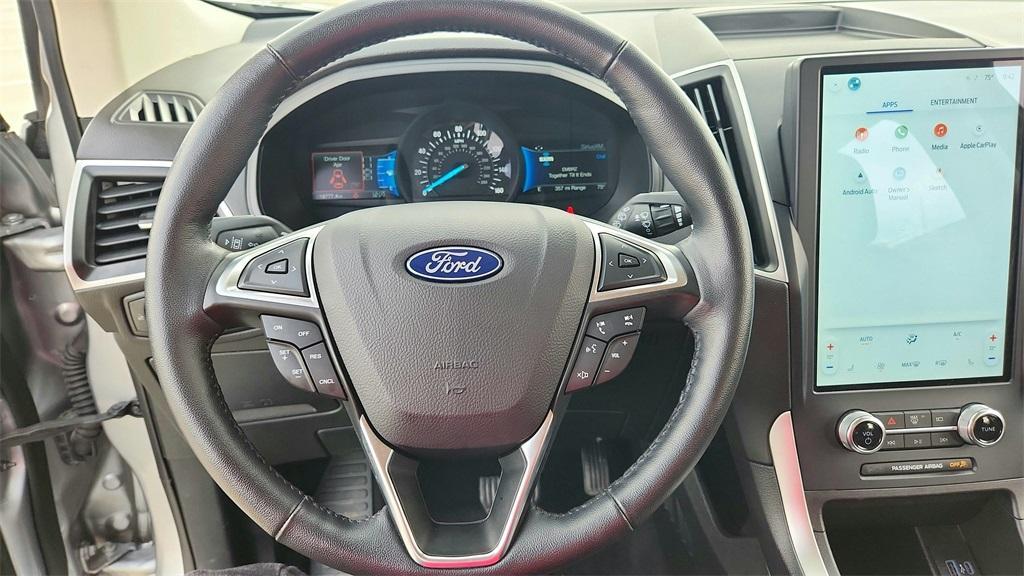 used 2023 Ford Edge car, priced at $24,000