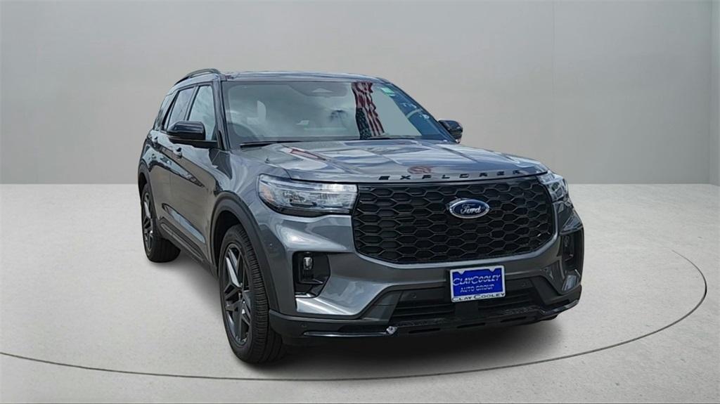 new 2025 Ford Explorer car, priced at $40,154