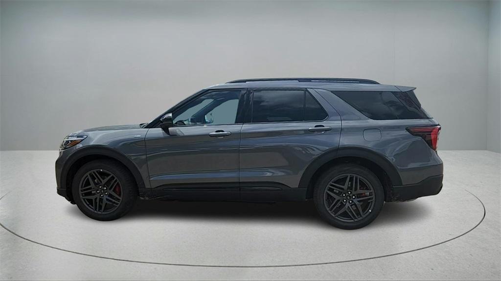 new 2025 Ford Explorer car, priced at $40,154