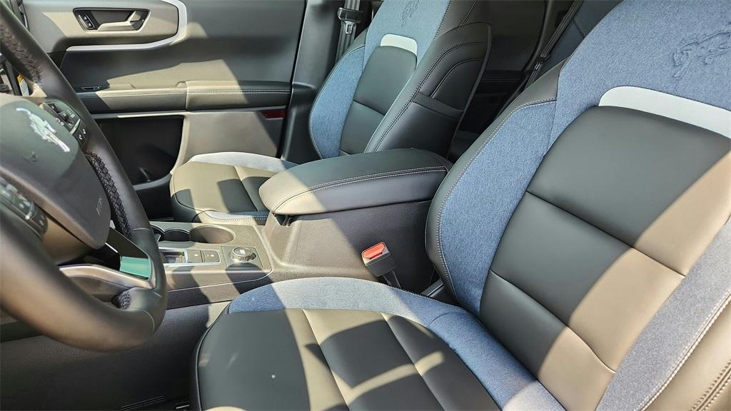 new 2025 Ford Bronco Sport car, priced at $35,913