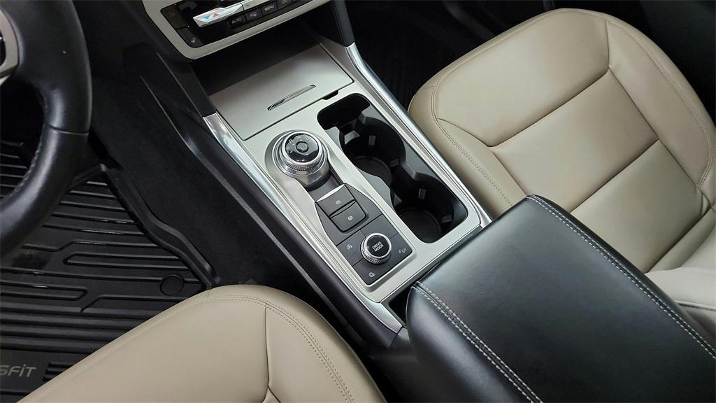 used 2023 Ford Explorer car, priced at $33,000