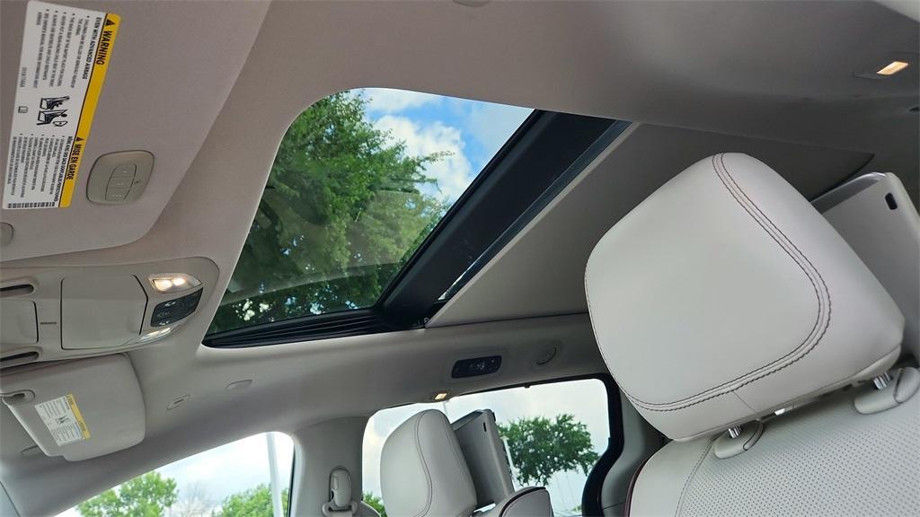 used 2018 Chrysler Pacifica car, priced at $18,000