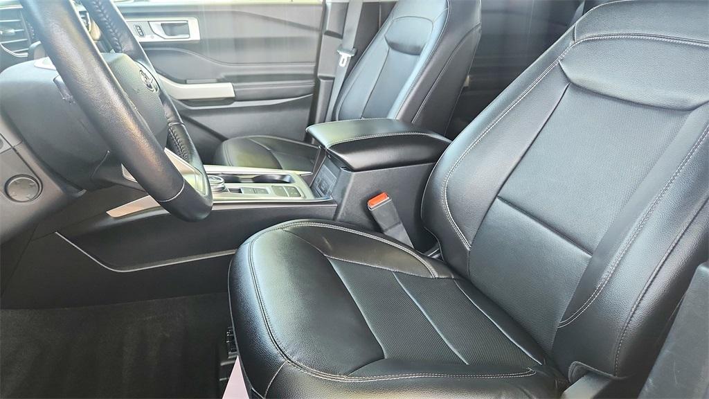 used 2023 Ford Explorer car, priced at $28,000