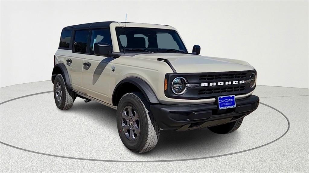 new 2025 Ford Bronco car, priced at $40,588