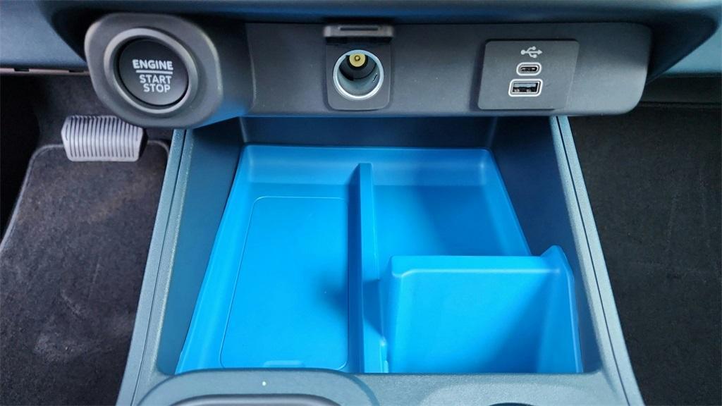 new 2025 Ford Maverick car, priced at $28,923