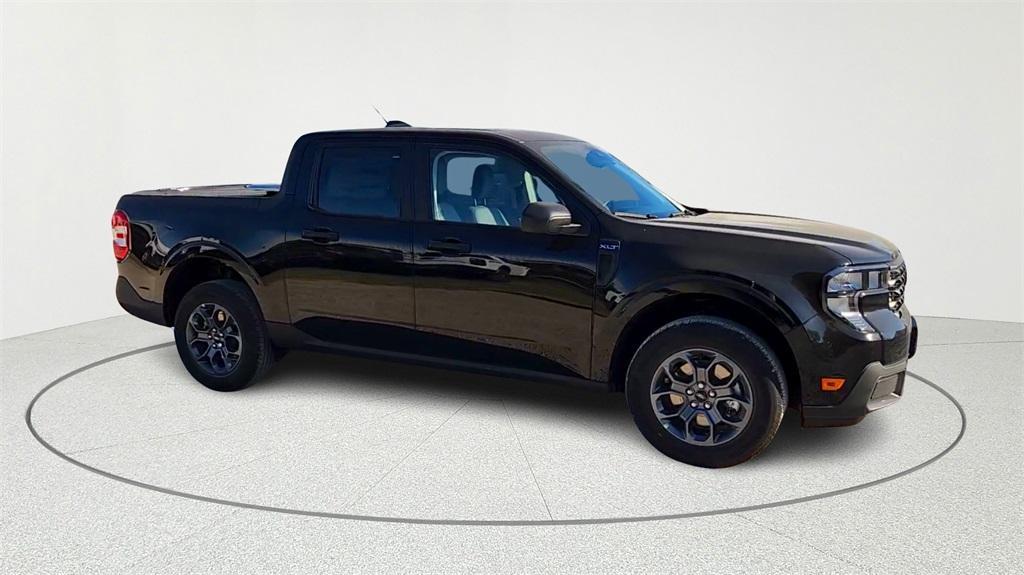 new 2025 Ford Maverick car, priced at $28,923
