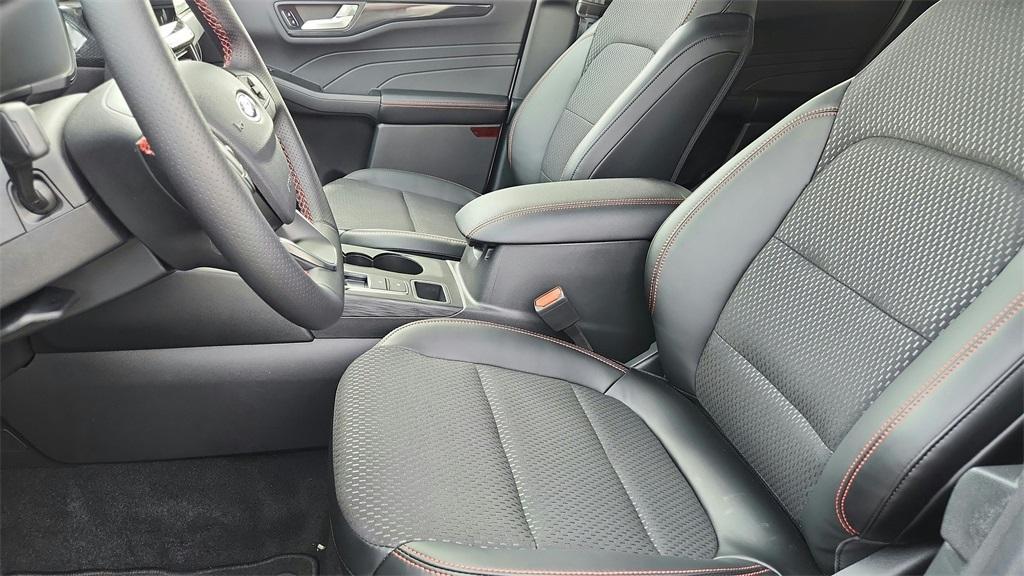 new 2025 Ford Escape car, priced at $25,879