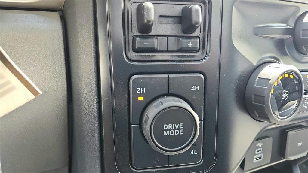 new 2025 Ford F-350 car, priced at $44,245