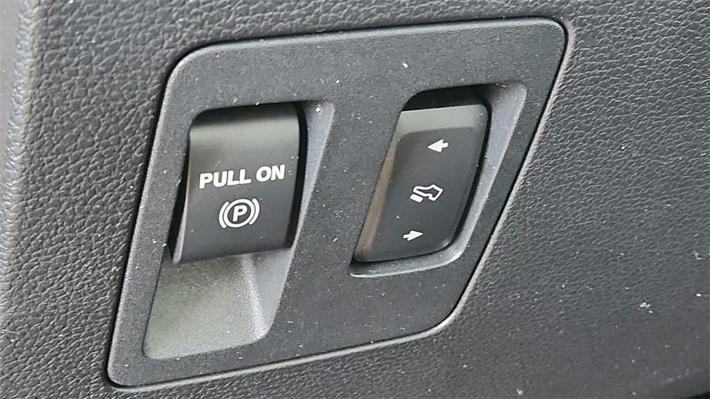 used 2019 Ford Expedition car, priced at $28,000