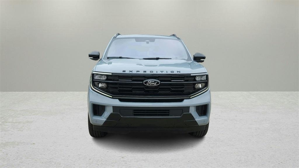 new 2025 Ford Expedition car, priced at $81,504