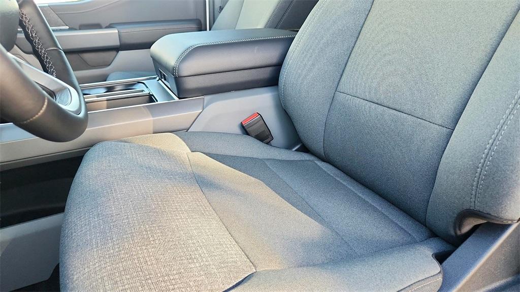 new 2025 Ford F-150 car, priced at $44,017