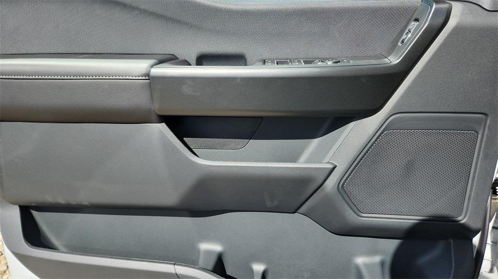 new 2025 Ford F-150 car, priced at $39,841