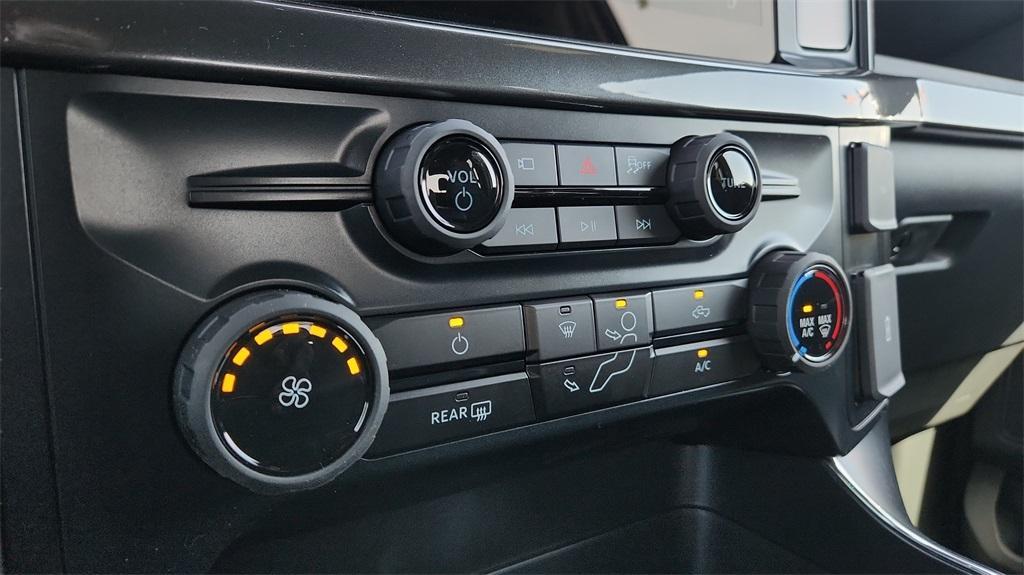 new 2025 Ford F-150 car, priced at $39,841