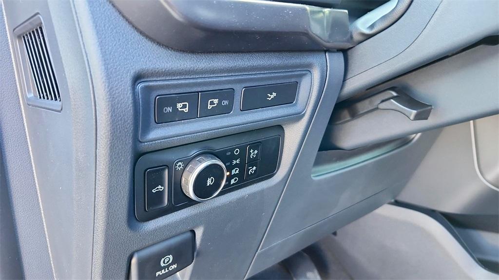 new 2025 Ford F-150 car, priced at $46,897