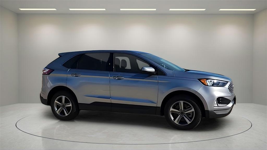 new 2024 Ford Edge car, priced at $33,629