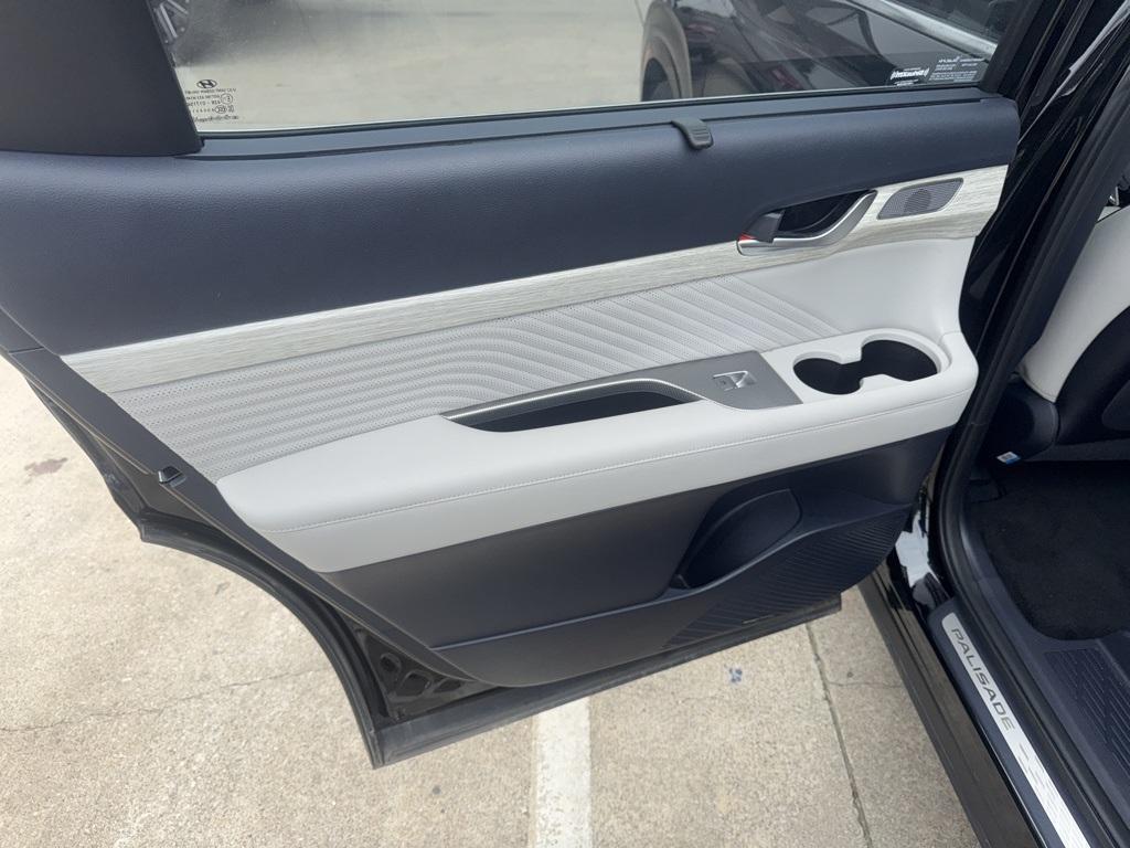 used 2023 Hyundai Palisade car, priced at $39,000