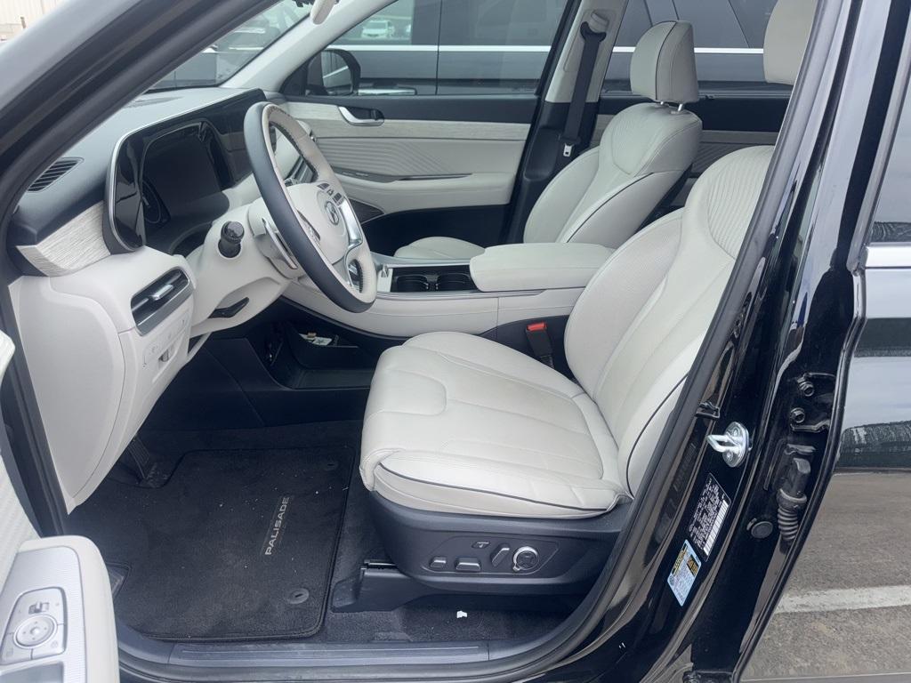 used 2023 Hyundai Palisade car, priced at $39,000