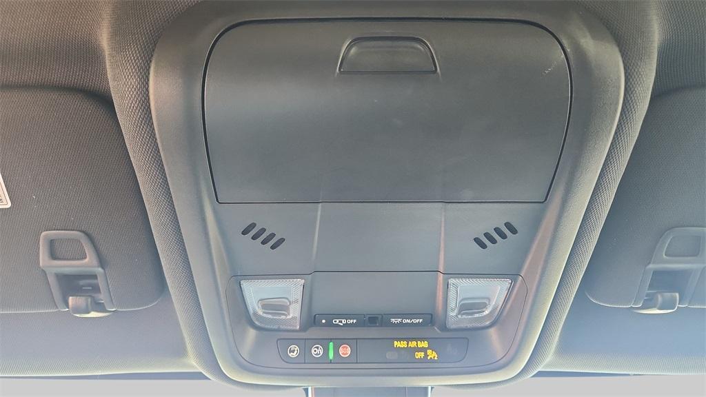 used 2022 Chevrolet Equinox car, priced at $23,000