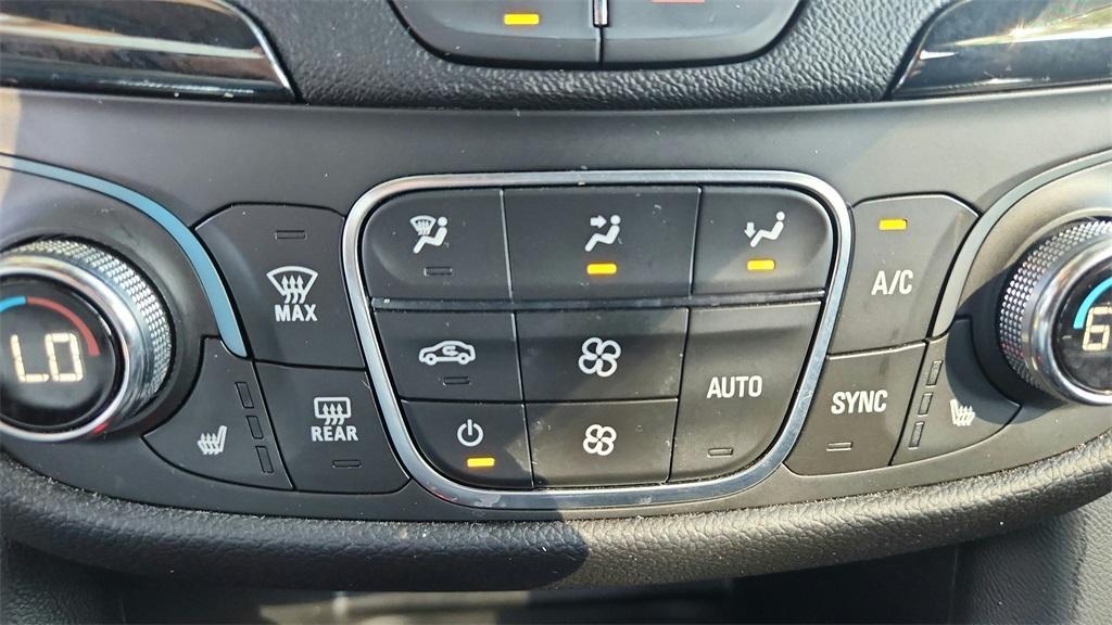 used 2022 Chevrolet Equinox car, priced at $23,000