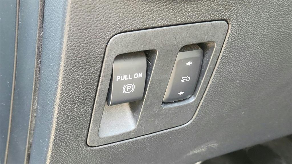 used 2019 Ford F-150 car, priced at $40,000