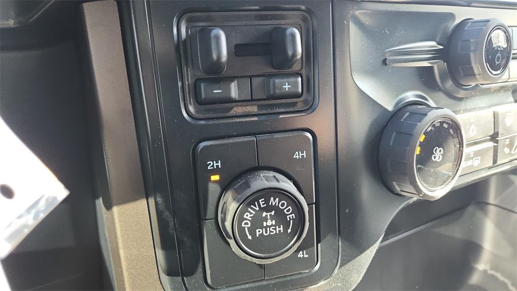 new 2025 Ford F-150 car, priced at $45,704