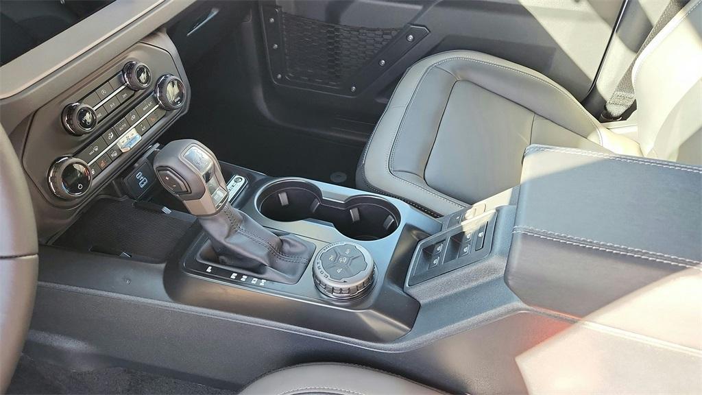 new 2025 Ford Bronco car, priced at $44,566