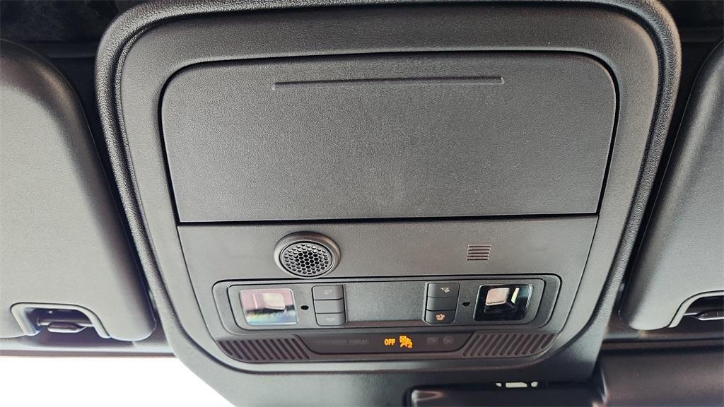 new 2025 Ford Bronco car, priced at $44,566