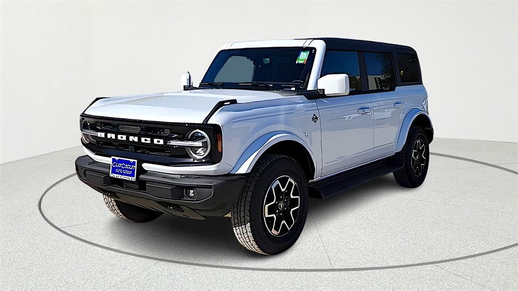 new 2025 Ford Bronco car, priced at $44,566