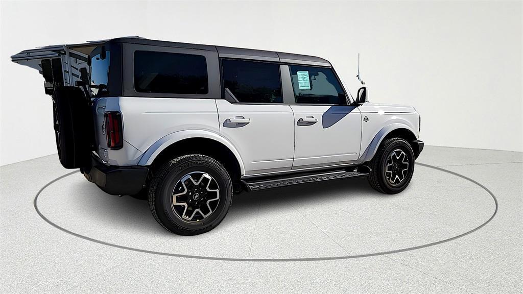 new 2025 Ford Bronco car, priced at $44,566