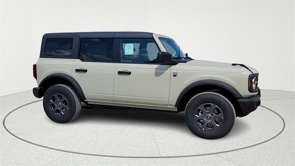 new 2025 Ford Bronco car, priced at $40,151