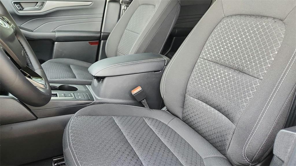 new 2025 Ford Escape car, priced at $26,391