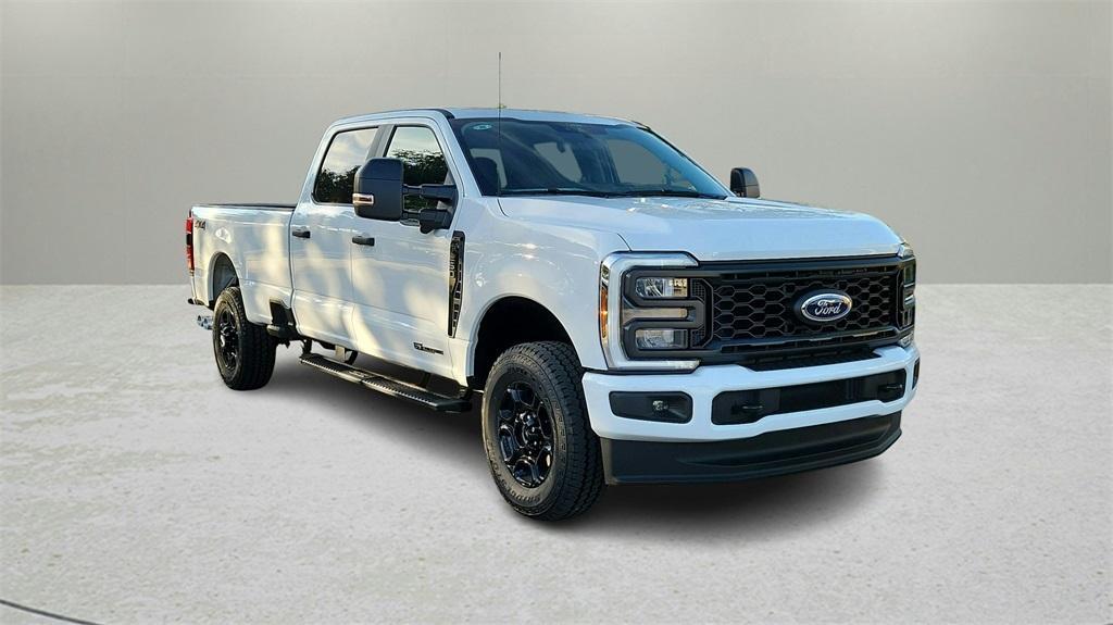 new 2024 Ford F-250 car, priced at $61,103