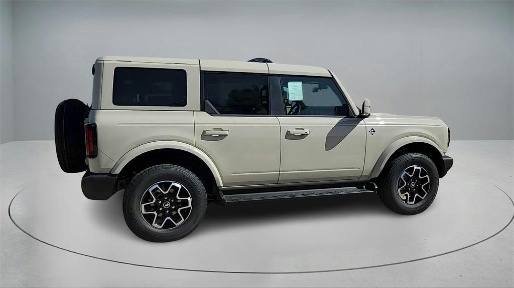 new 2025 Ford Bronco car, priced at $52,339