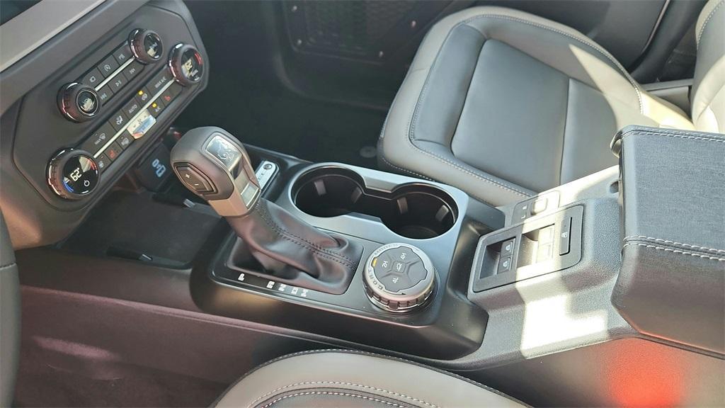 new 2025 Ford Bronco car, priced at $52,339