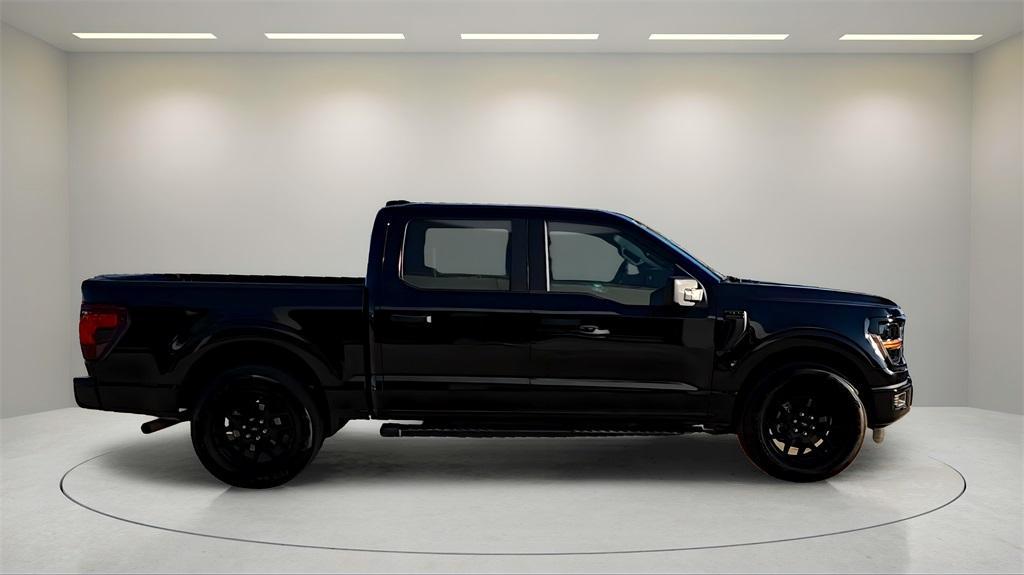 new 2024 Ford F-150 car, priced at $38,424