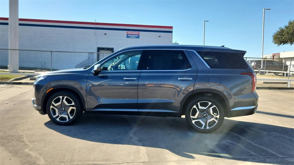 used 2024 Hyundai Palisade car, priced at $38,000