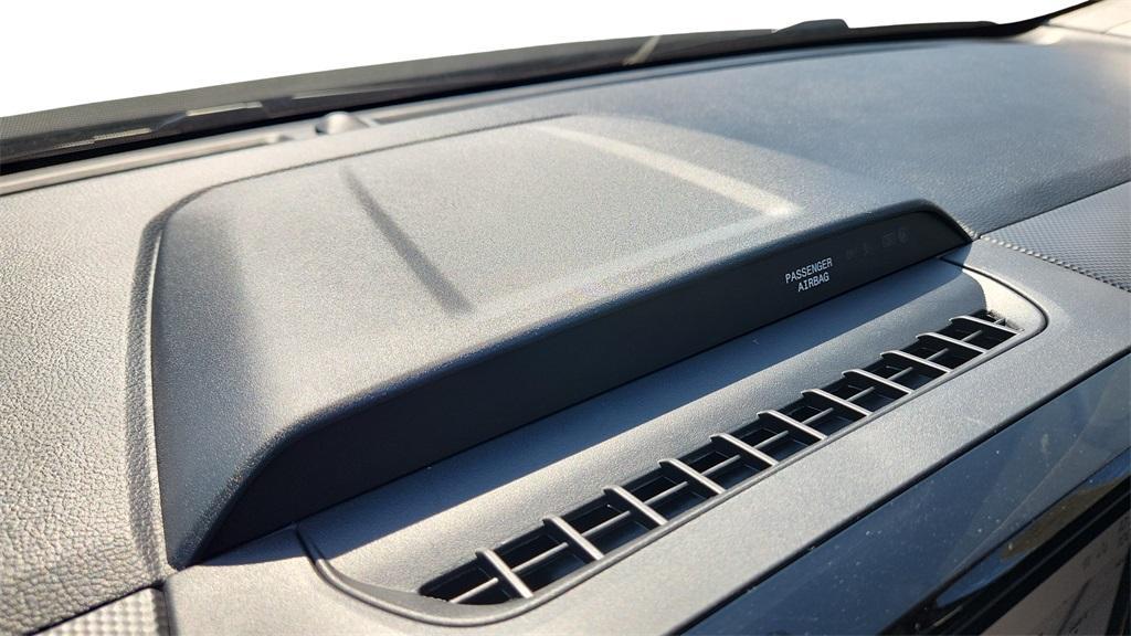 new 2025 Ford Ranger car, priced at $33,582
