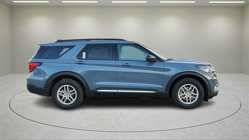 new 2025 Ford Explorer car, priced at $39,275