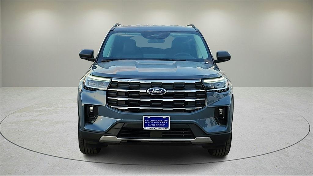 new 2025 Ford Explorer car, priced at $39,275