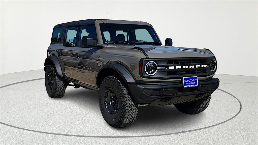 new 2025 Ford Bronco car, priced at $45,205