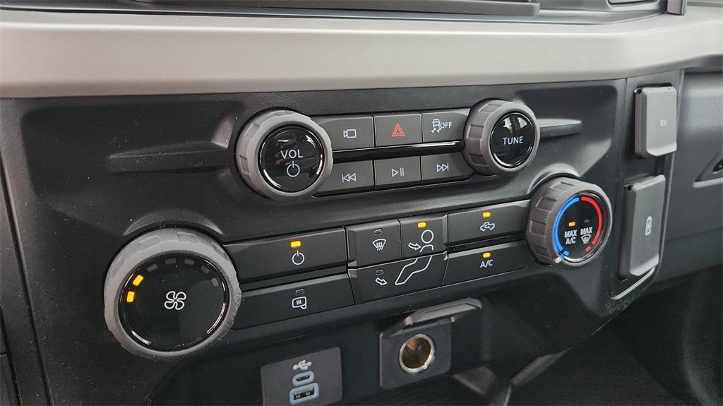 new 2025 Ford F-250 car, priced at $61,797