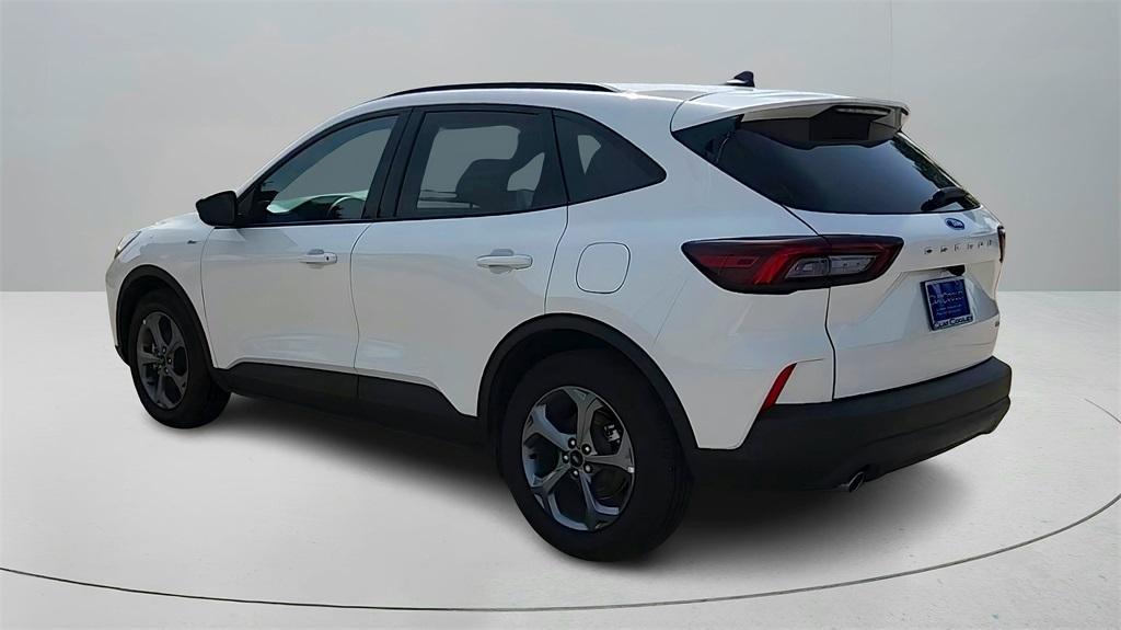 new 2025 Ford Escape car, priced at $25,500