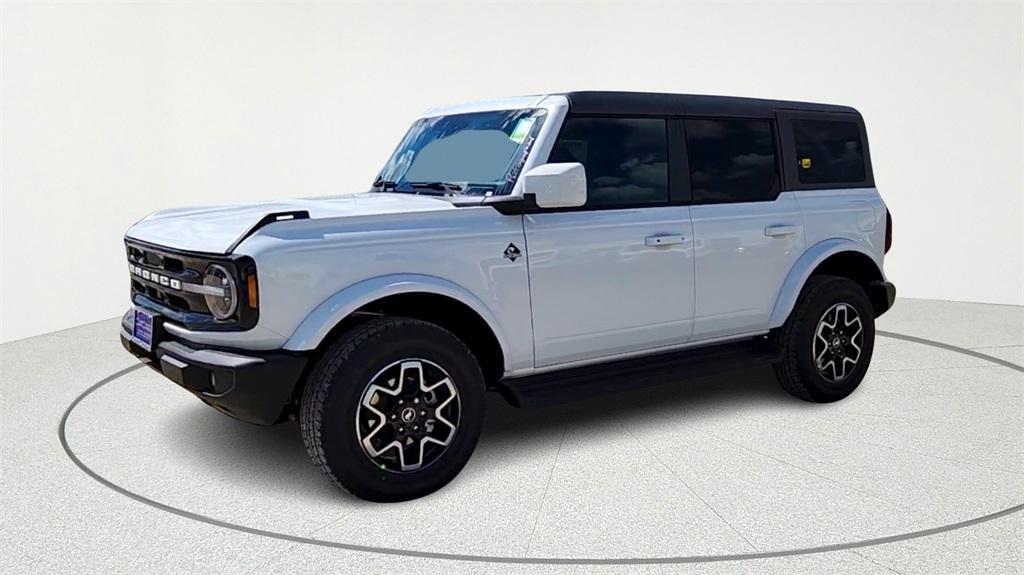 new 2025 Ford Bronco car, priced at $45,066